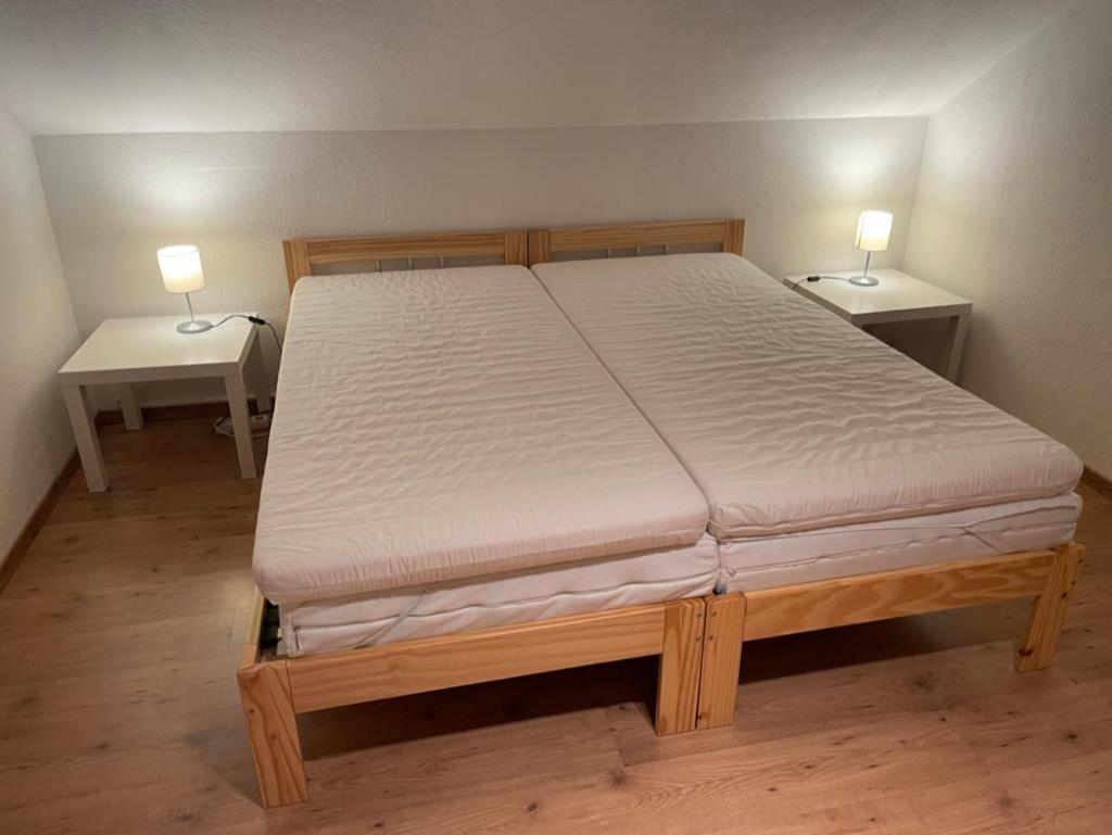 Ferienwohnung An Der Romantischen Strasse Direkt A3 Und A81 Eisingen  ภายนอก รูปภาพ